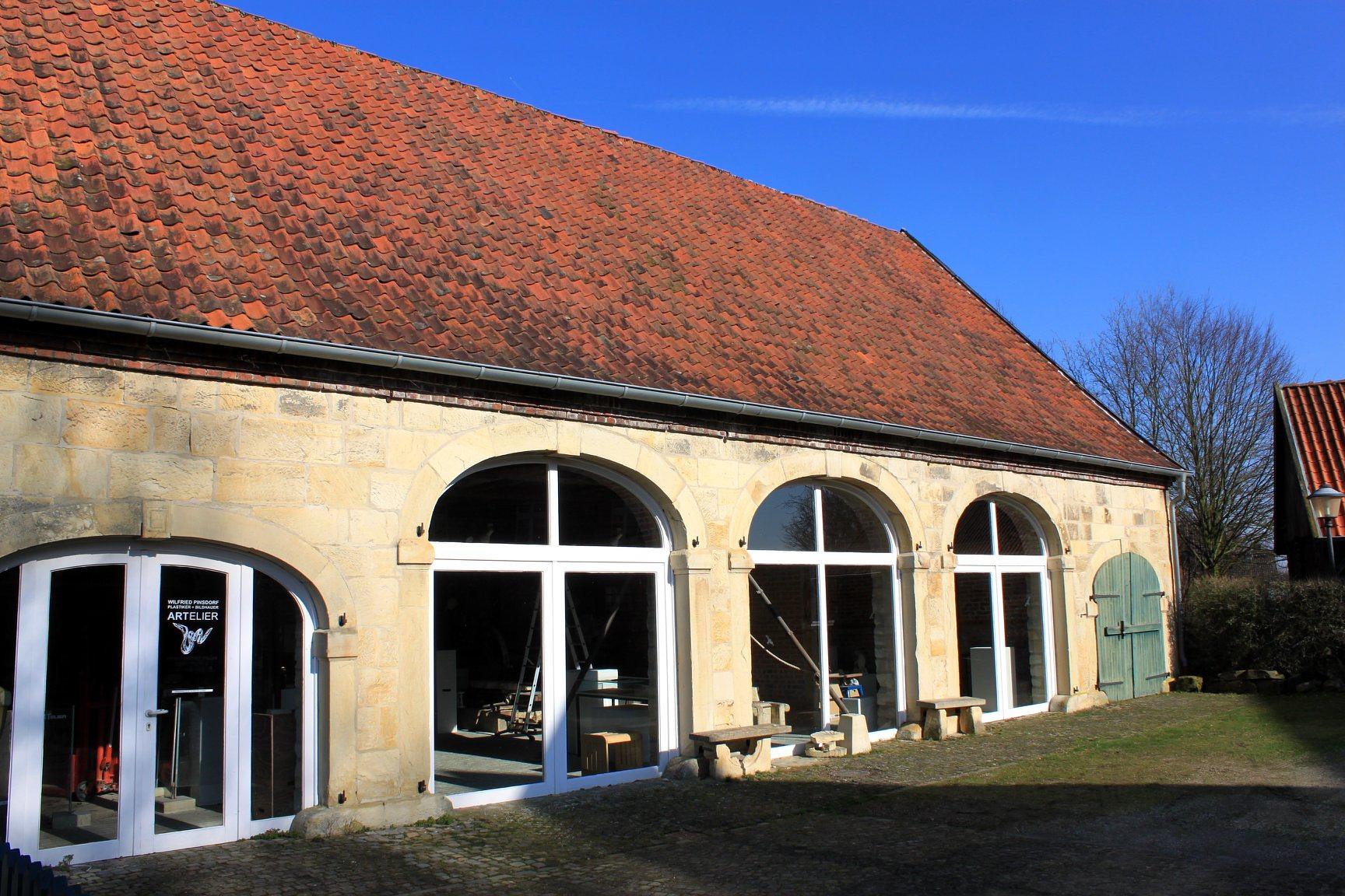 Umbau und Erweiterung der Sandsteinscheune startet