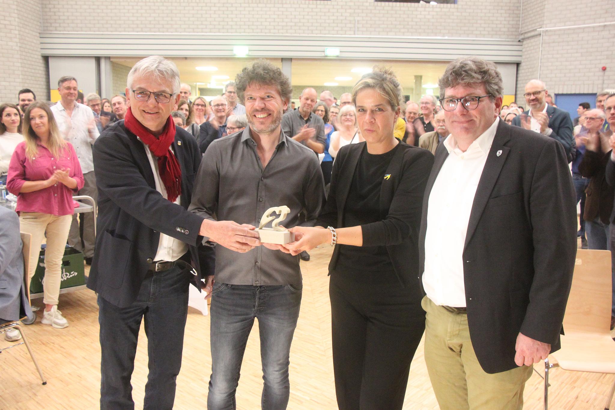 Gratulation zur Nominierung zum Innovationspreis NRW