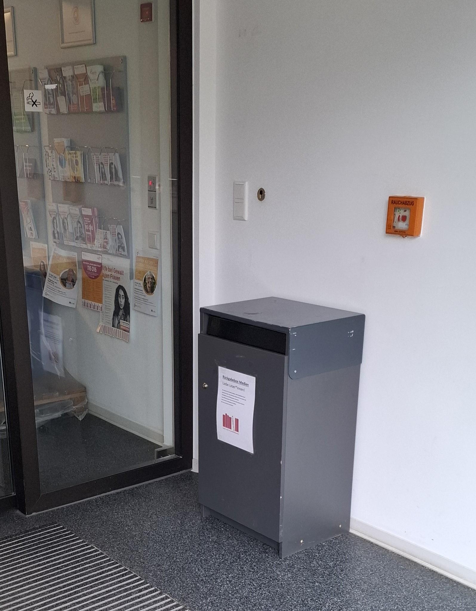 Neuer Standort der Rückgabebox 