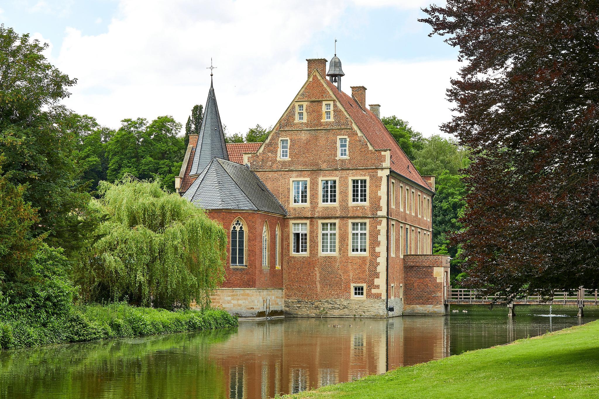 Auktion auf Burg Hülshoff - Objekte auf Familiensammlung & historischem Bestand