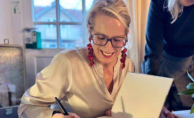 Wort & Klang & Bild – Lesung aus „Unerhörte Geschichten“