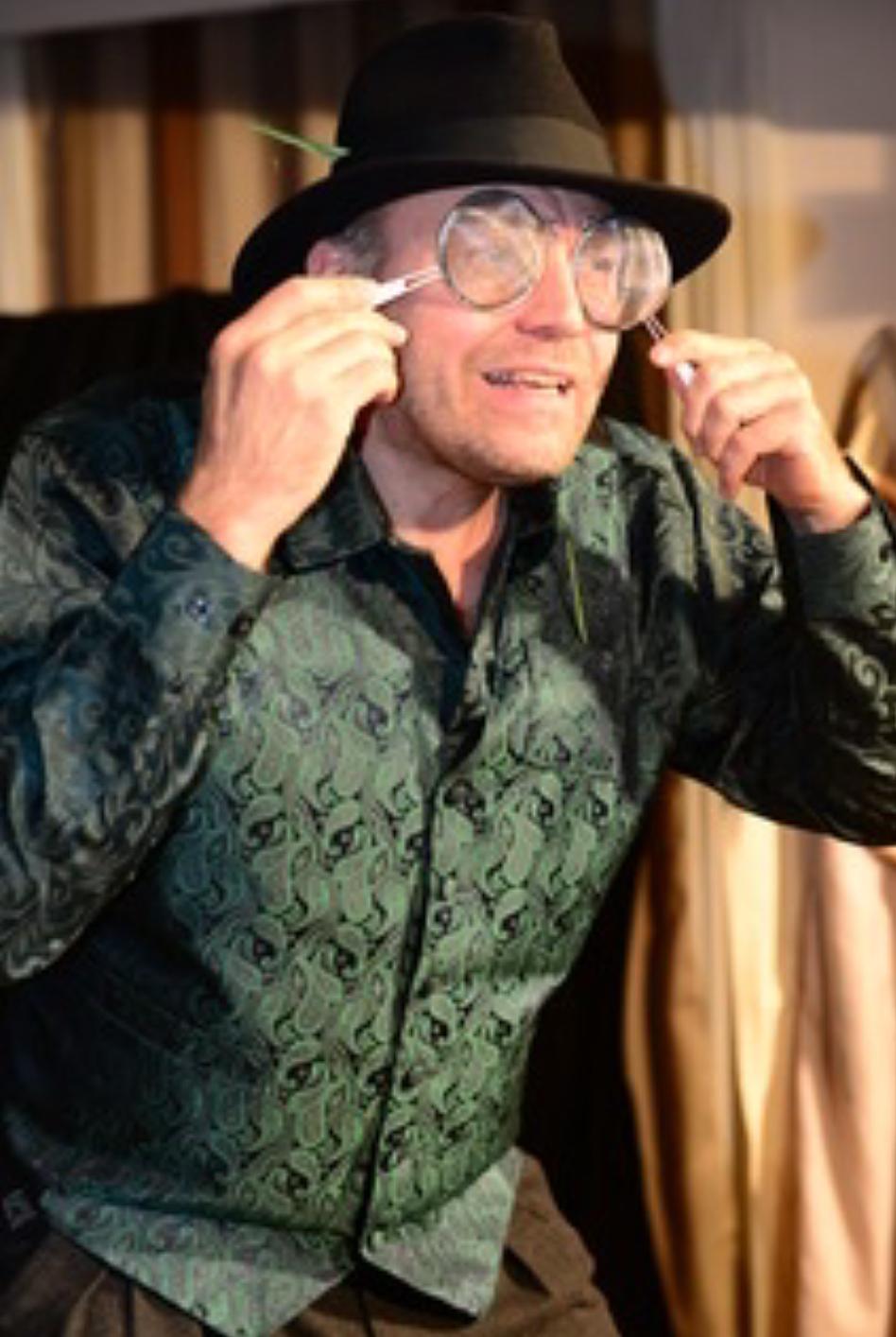 „Theater für Liebhaber“ mit Stephan Schumacher „Die Wanze“ im café arte