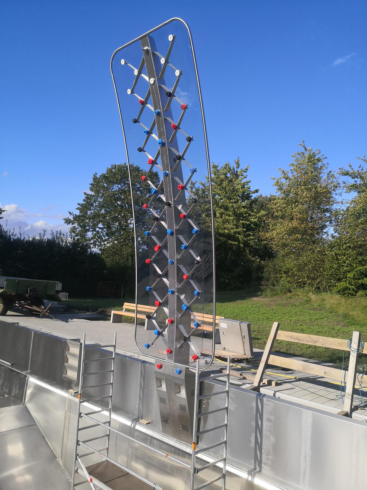 Kletterwand im Freibad ist endlich da! 