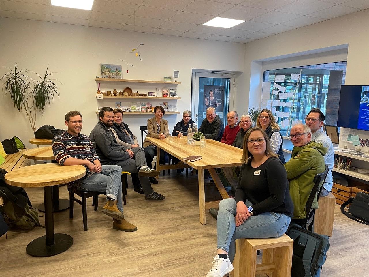 Ausschuss besucht LadenLokal