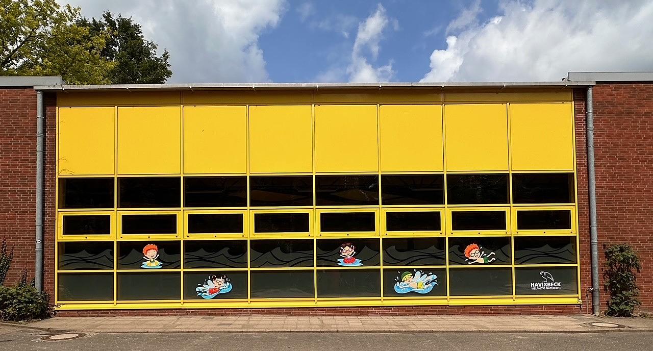 Sichtschutz für das Hallenbad